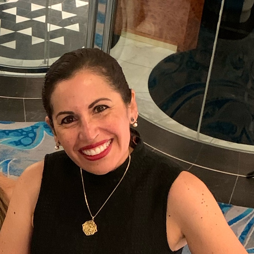 Meet your Posher, Eloisa